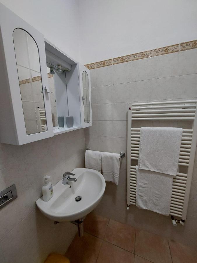 Grazioso Monolocale Bellagio Apartment Bagian luar foto